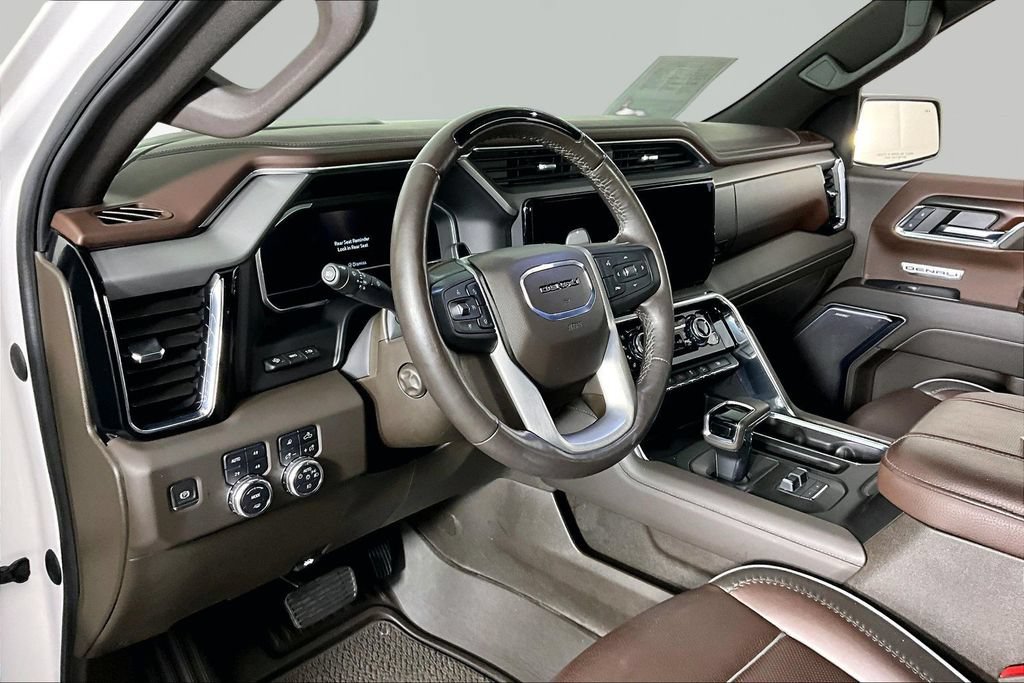 Used 2024 GMC Sierra 1500 Denali AWD/4WD image 17