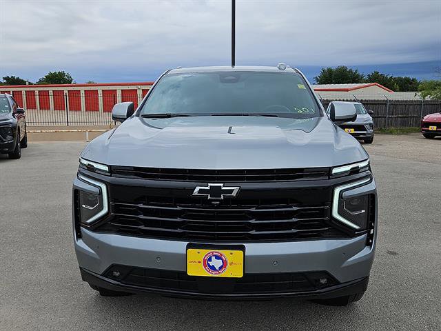 Used 2025 Chevrolet Suburban RST AWD/4WD image 8