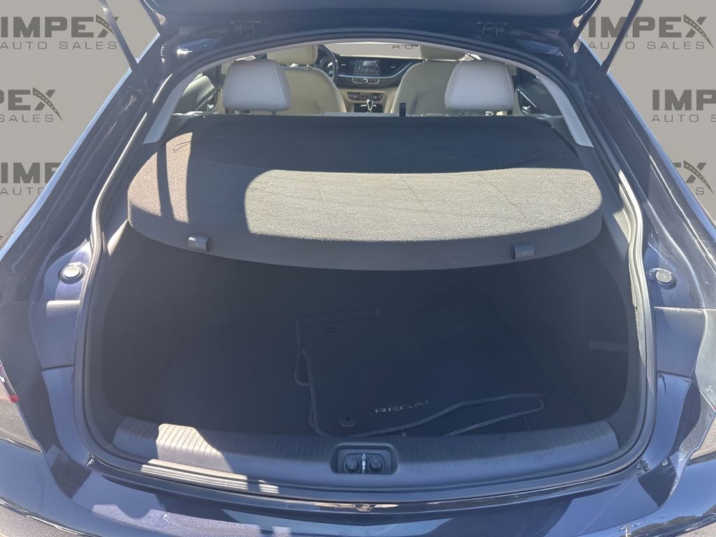 Used 2018 Buick Regal Essence image 27