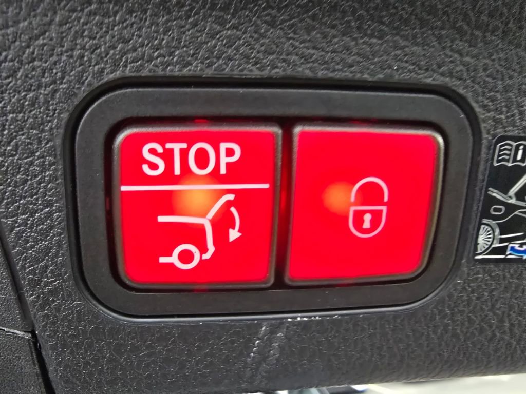 New 2025 Mercedes-Benz GLE 350 4MATIC image 19