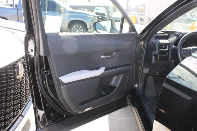 Certified 2025 Lexus UX 300h FWD image 11
