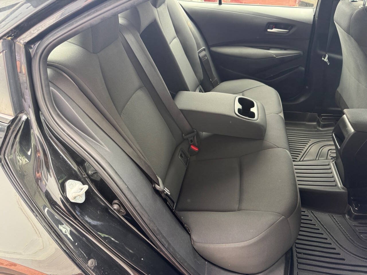Used 2020 Toyota Corolla LE FWD image 10