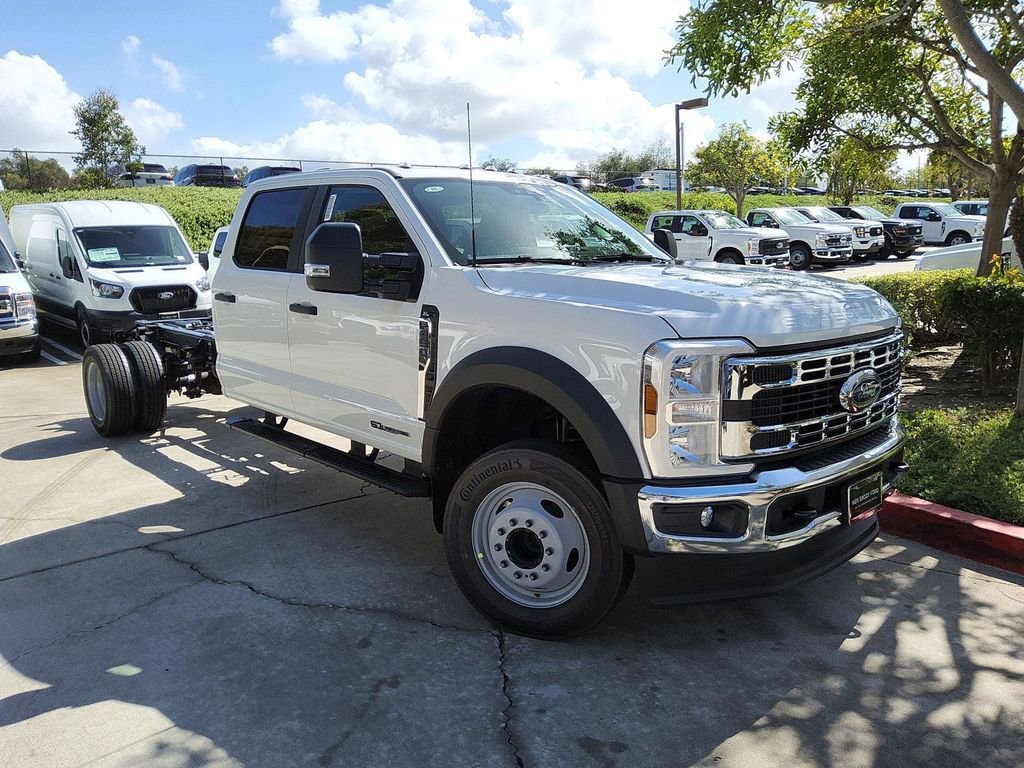 New 2026 Ford F450 XL w/ XL Chrome Package image 4