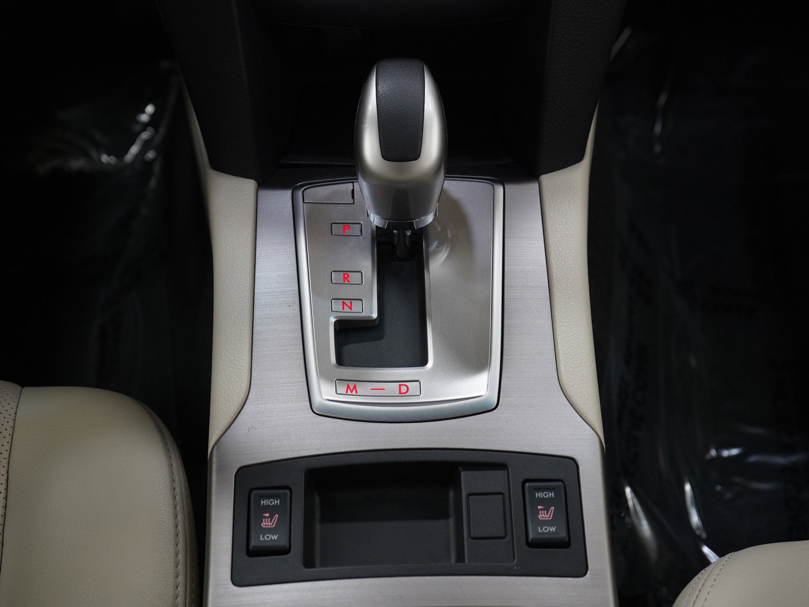 Used 2012 Subaru Outback 2.5i Limited w/ Moonroof Pkg image 16