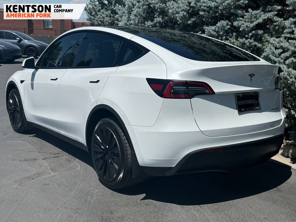 Used 2023 Tesla Model Y Long Range AWD/4WD image 6
