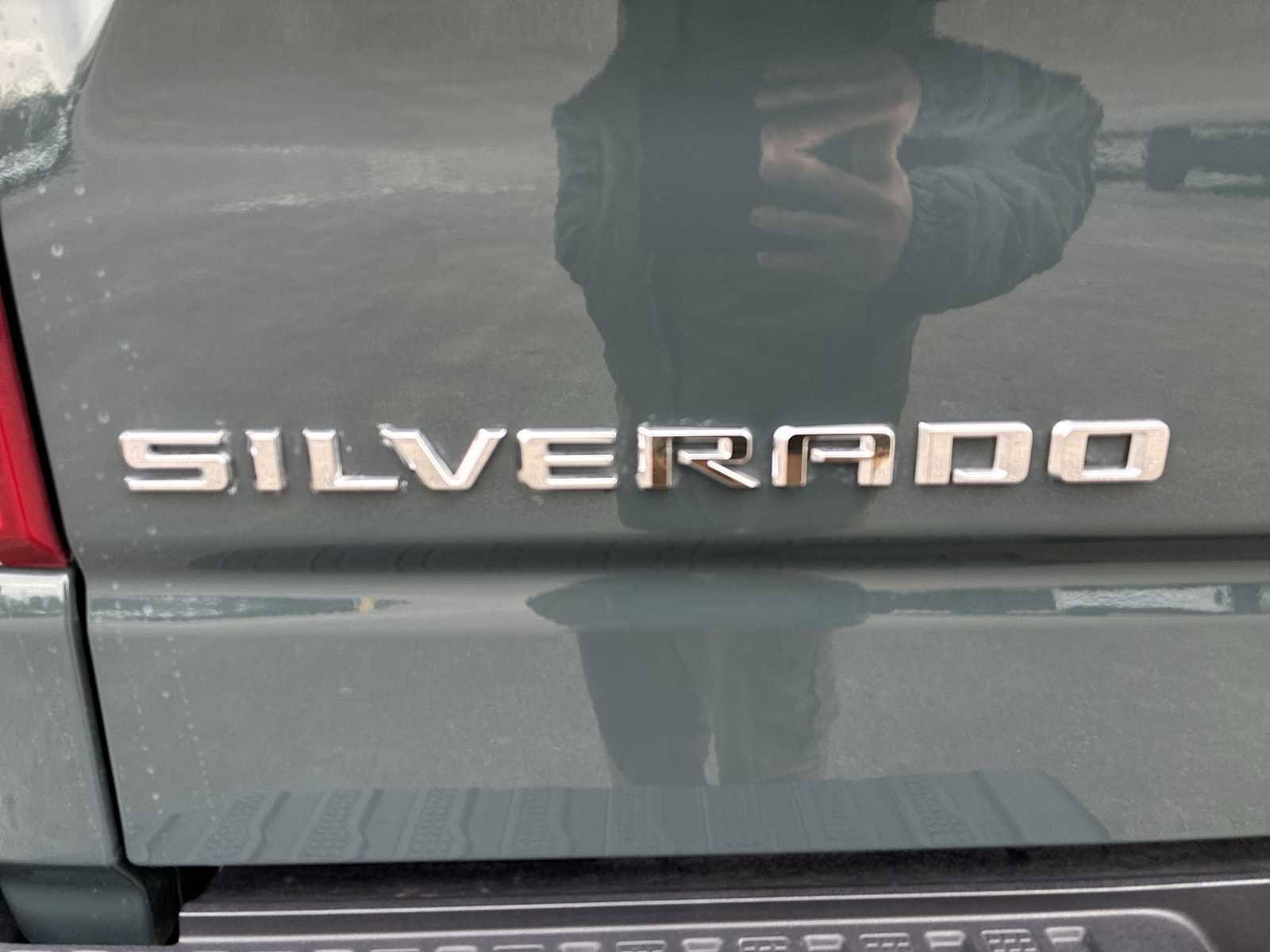 Used 2025 Chevrolet Silverado 1500 LT image 32