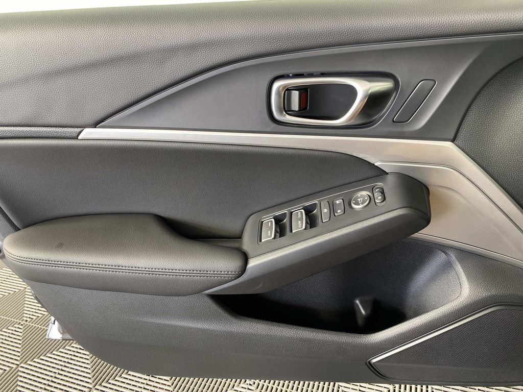 Used 2025 Acura Integra FWD image 23