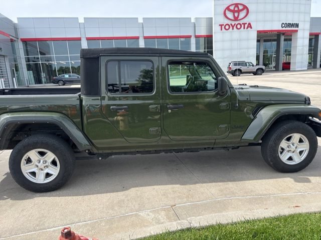Used 2022 Jeep Gladiator Sport AWD/4WD video 2