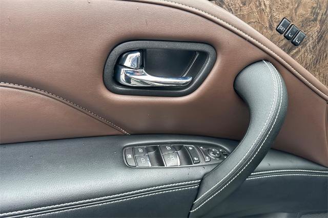 Certified 2024 INFINITI QX80 Premium Select w/ Cargo Package image 11