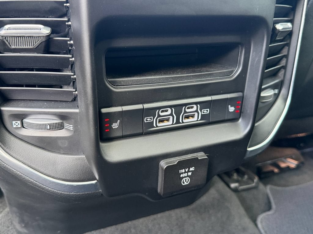 Used 2021 RAM 1500 Laramie AWD/4WD image 32