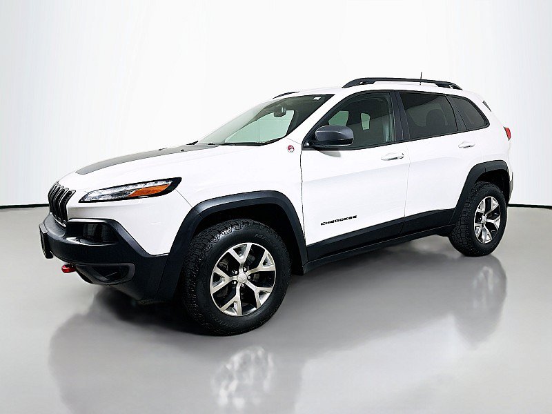 Used 2017 Jeep Cherokee Trailhawk w/ Cold Weather Group AWD/4WD image 3