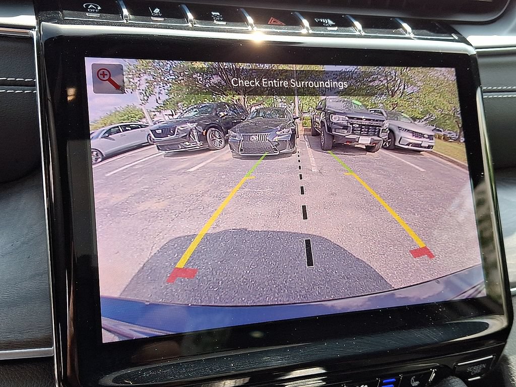 Certified 2023 Jeep Grand Cherokee Overland w/ Luxury Tech Group IV AWD/4WD image 20