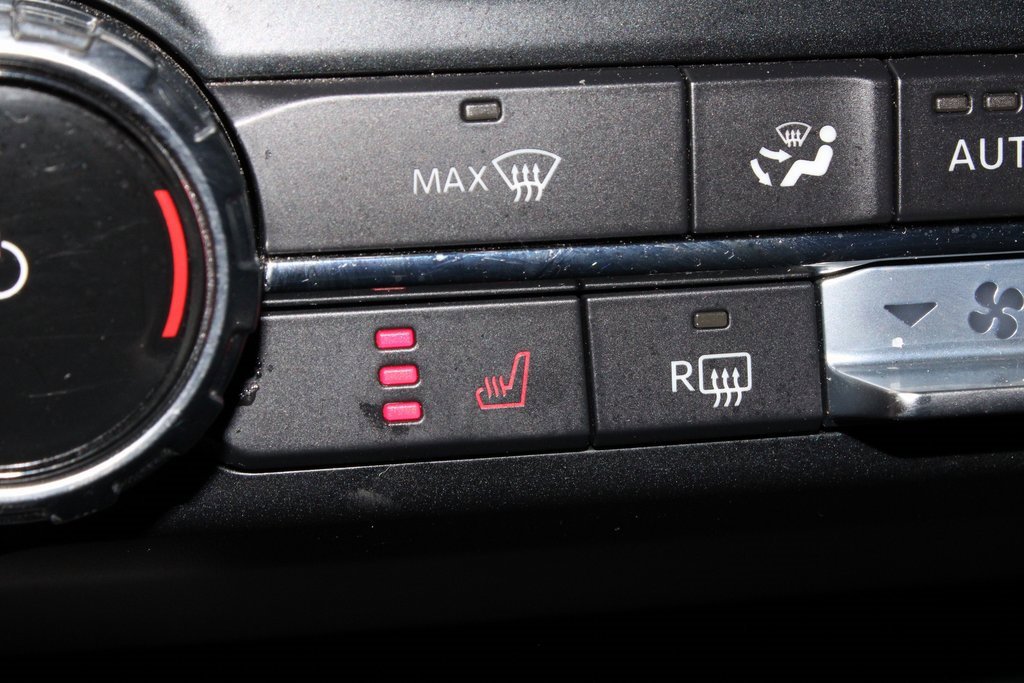 Certified 2022 Ford F150 XLT w/ Equipment Group 302A High image 3