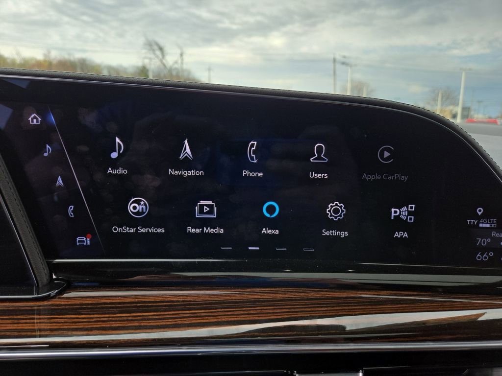 Used 2023 Cadillac Escalade Premium Luxury image 25