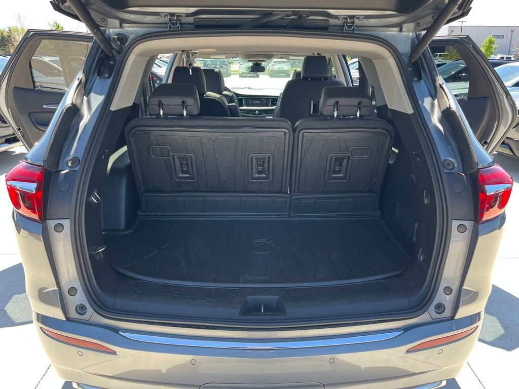 Used 2020 Buick Enclave Avenir w/ Trailering Package, 5000 lbs. AWD/4WD image 15