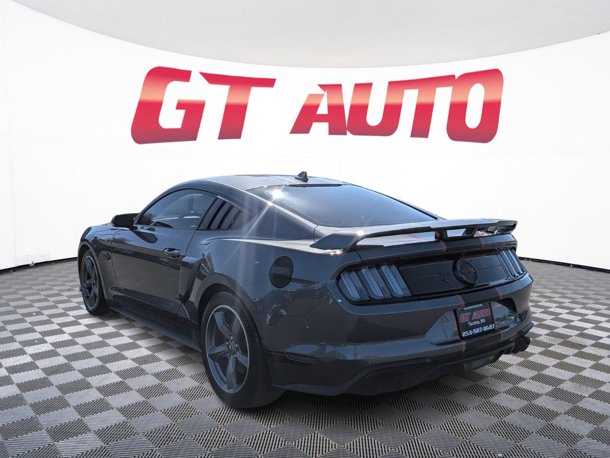Used 2022 Ford Mustang GT Premium w/ GT Performance Package RWD image 3