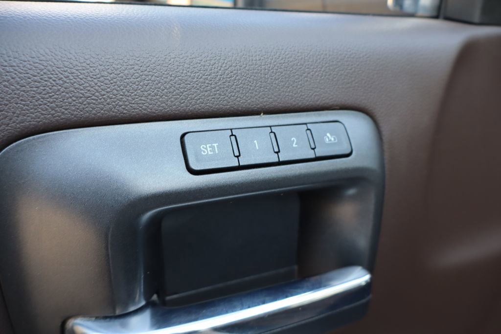 Used 2019 Chevrolet Silverado 3500 High Country w/ Duramax Plus Package image 13