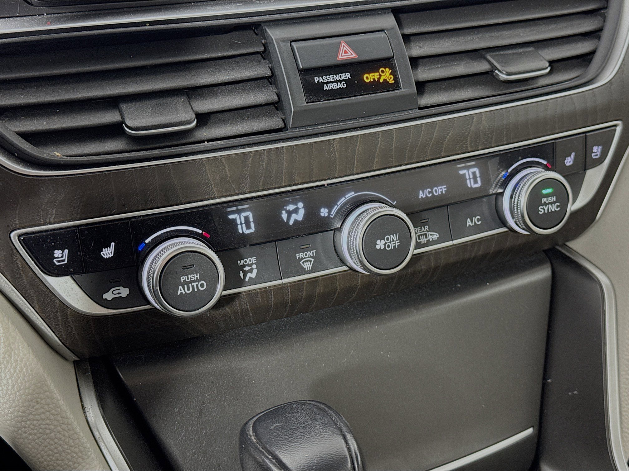 Certified 2018 Honda Accord Touring image 16