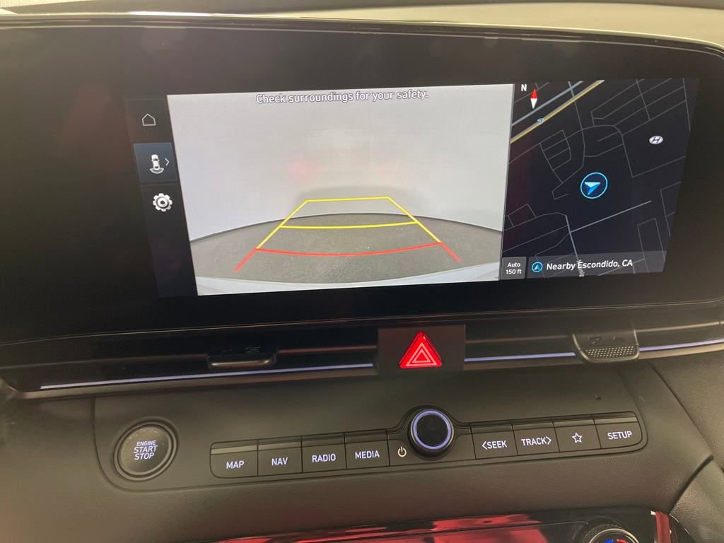 New 2025 Hyundai Elantra SEL image 23