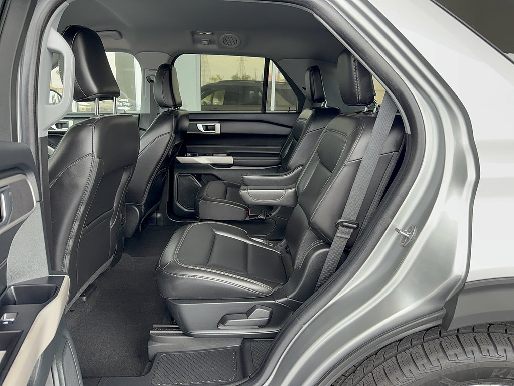 Certified 2023 Ford Explorer XLT w/ Equipment Group 202A RWD image 12