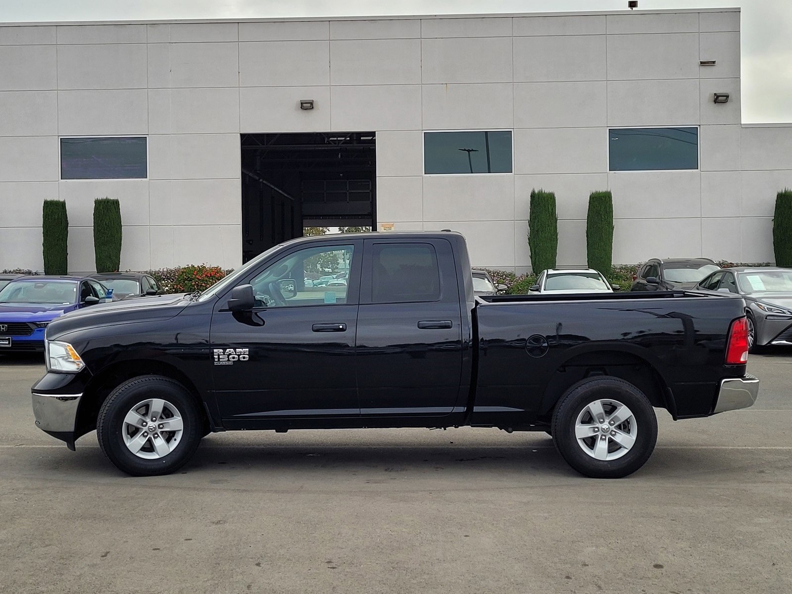 Used 2024 RAM 1500 Classic SLT image 8