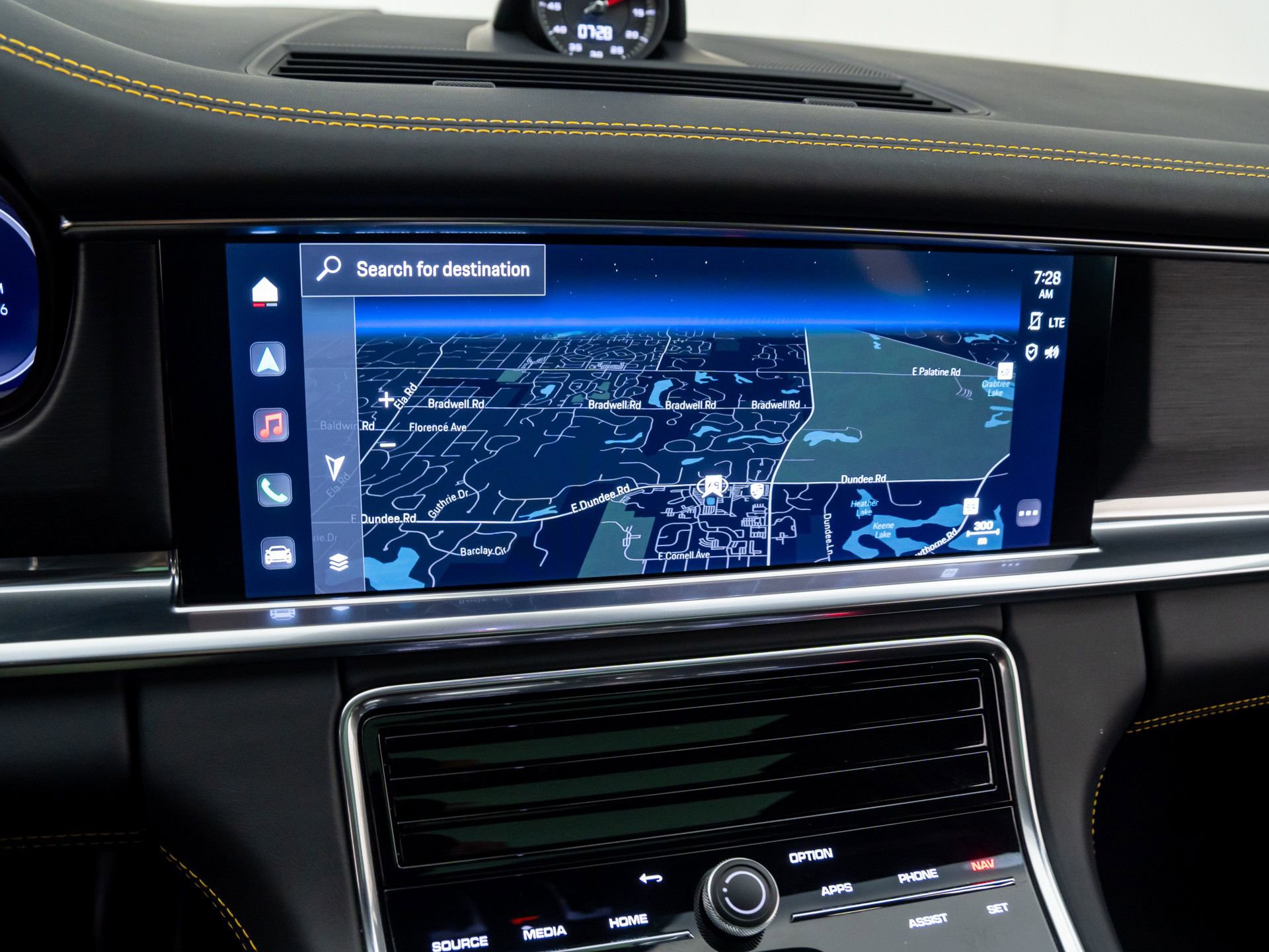 Used 2022 Porsche Panamera Turbo S image 32