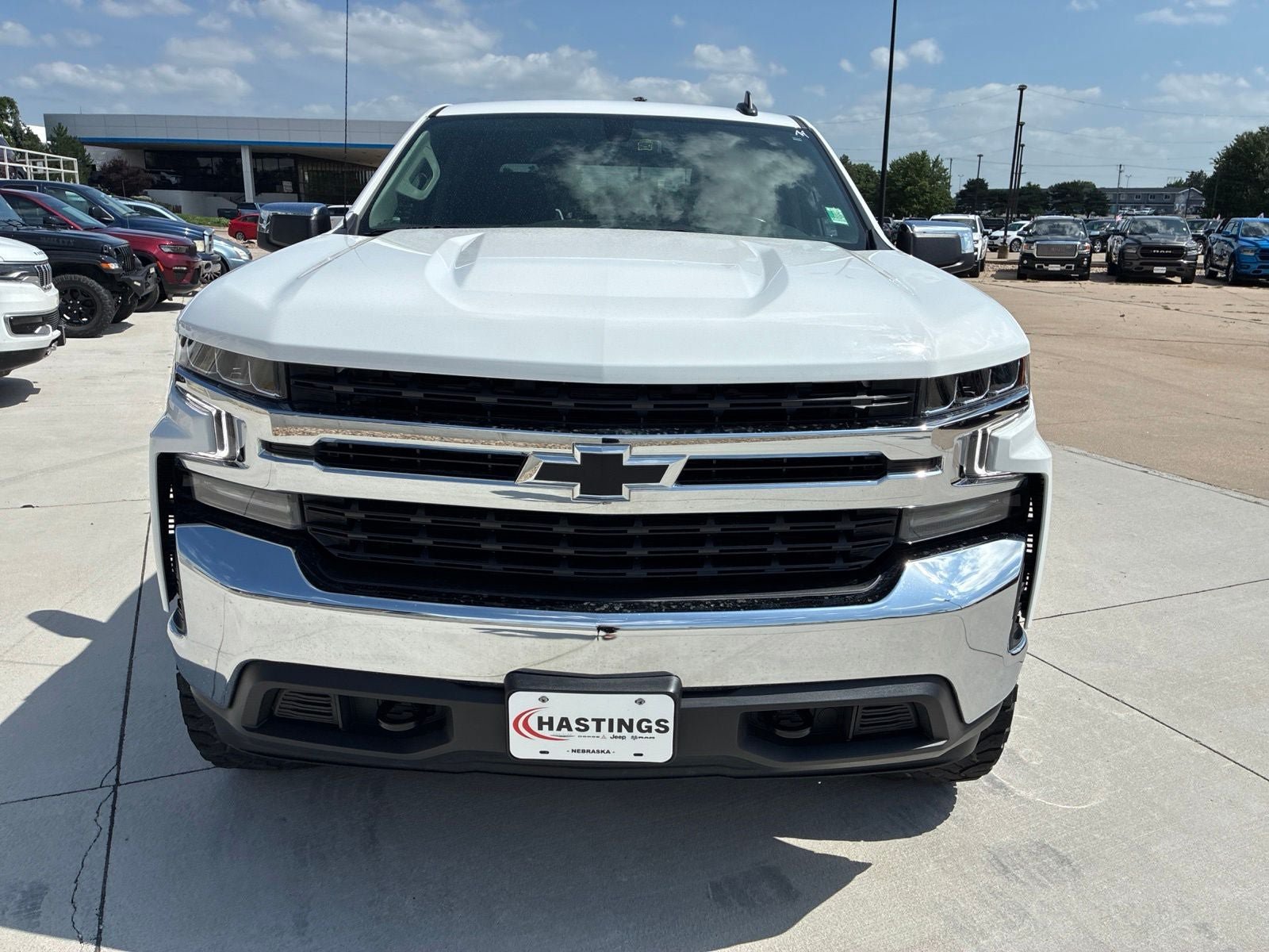 Used 2022 Chevrolet Silverado 1500 LT w/ Z71 Off-Road Package AWD/4WD image 10