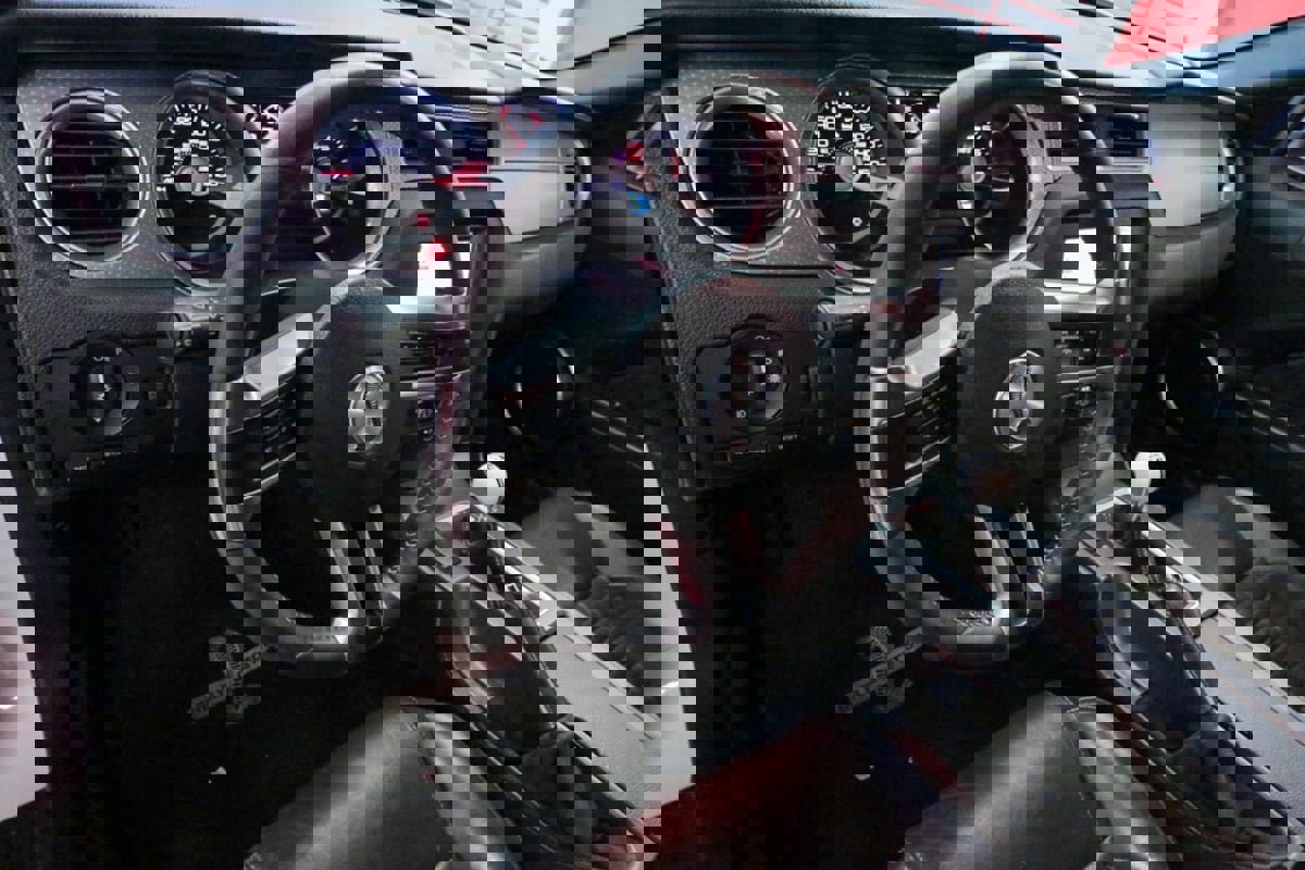 Used 2012 Ford Mustang Shelby GT500 w/ Electronics Pkg image 13