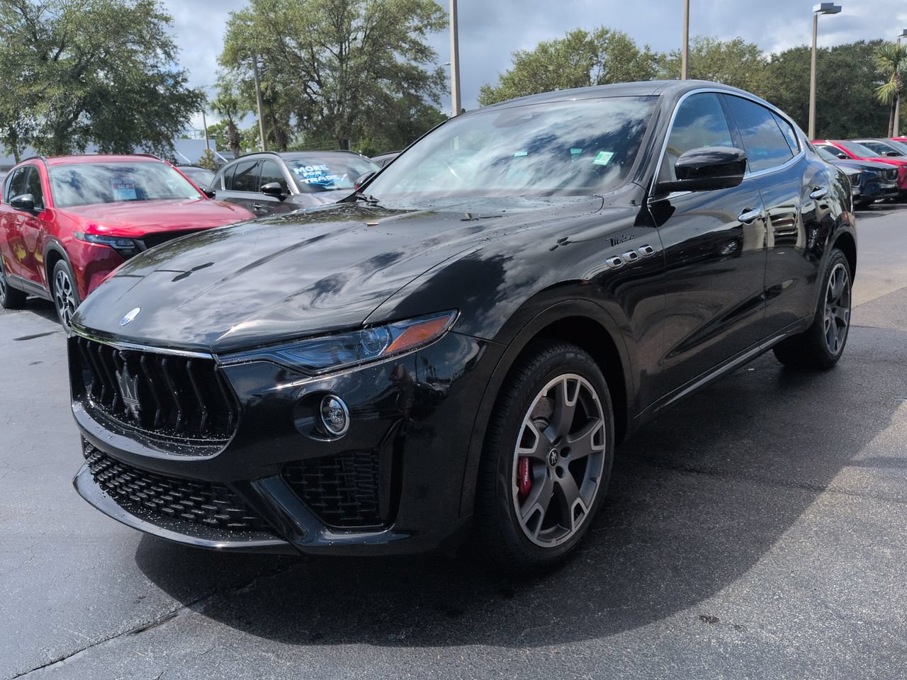 Used 2023 Maserati Levante Modena AWD/4WD image 8