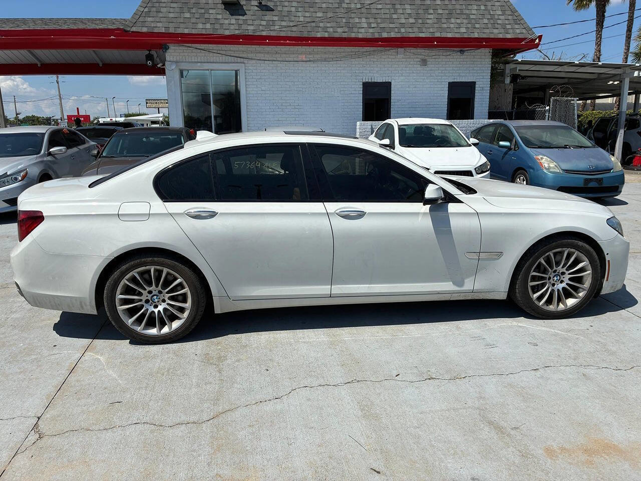 Used 2014 BMW ALPINA B7 xDrive image 8