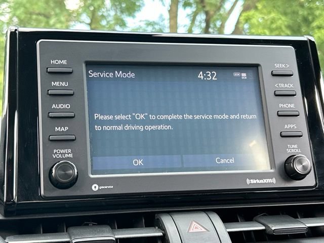 Used 2020 Toyota RAV4 XLE w/ All Weather Liner Package AWD/4WD image 63