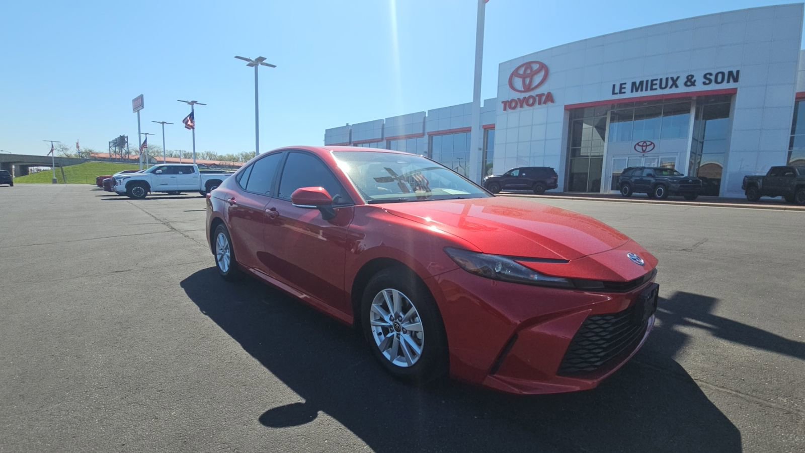Certified 2025 Toyota Camry LE AWD/4WD image 1