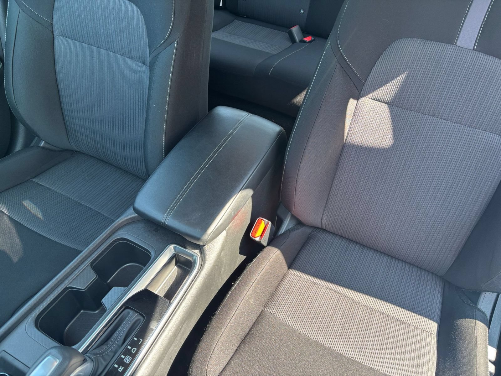 Used 2025 Nissan Sentra SV FWD image 34