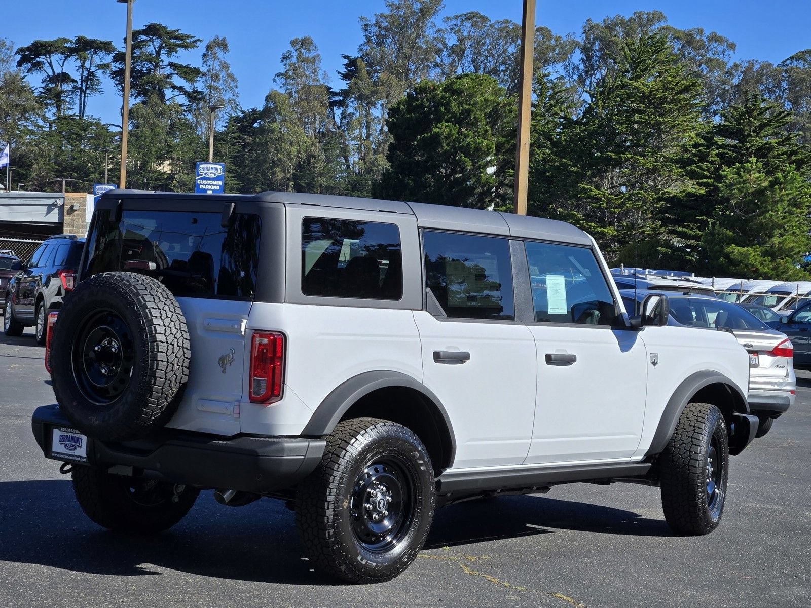 New 2026 Ford Bronco Big Bend w/ Black Diamond Package AWD/4WD image 4