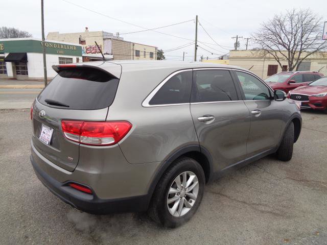 Used 2016 Kia Sorento L image 7