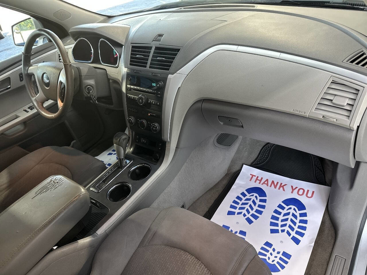 Used 2012 Chevrolet Traverse LT w/ All-Star Edition image 25