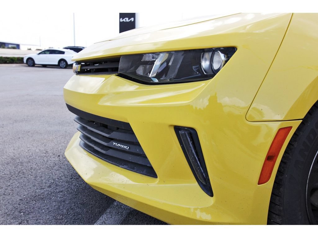 Used 2017 Chevrolet Camaro LT RWD image 34