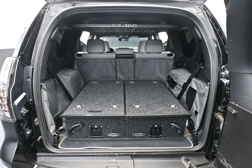 Used 2023 Lexus GX 460 w/ Black Line Special Edition AWD/4WD image 43