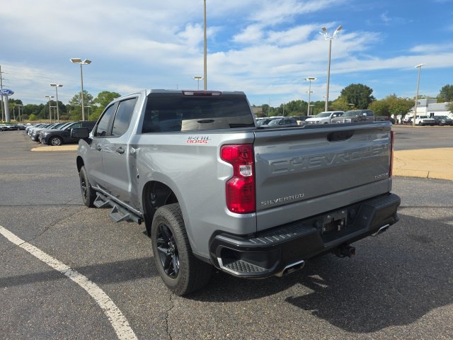 Used 2023 Chevrolet Silverado 1500 Custom Trail Boss AWD/4WD image 5