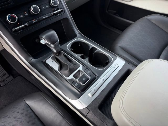 Used 2022 Kia Carnival LX image 23