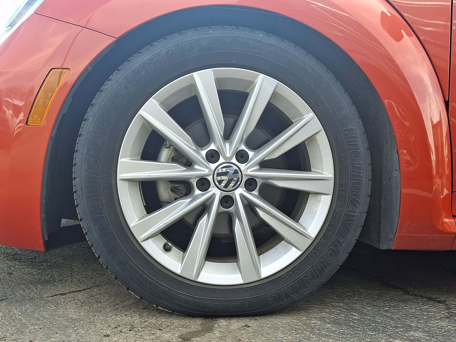 Used 2017 Volkswagen Beetle 1.8T SE image 4