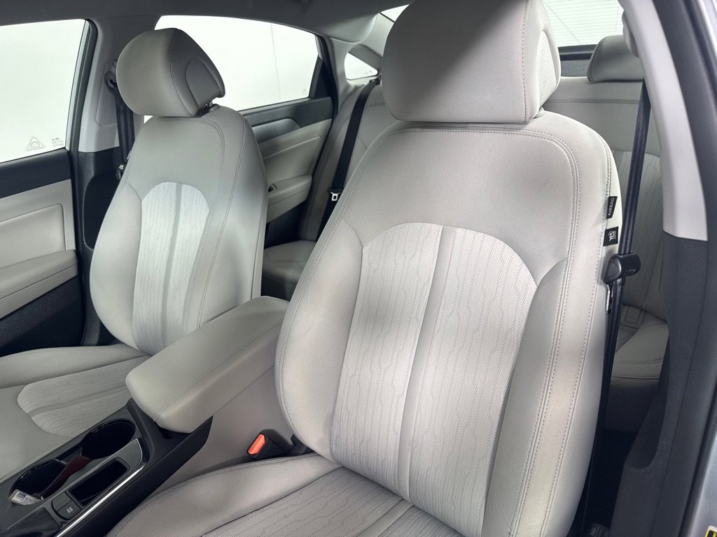 Used 2016 Hyundai Sonata SE image 12