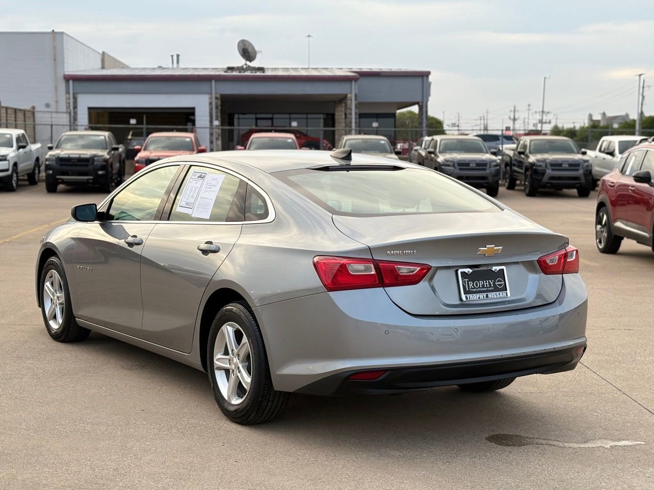 Used 2025 Chevrolet Malibu LS image 8