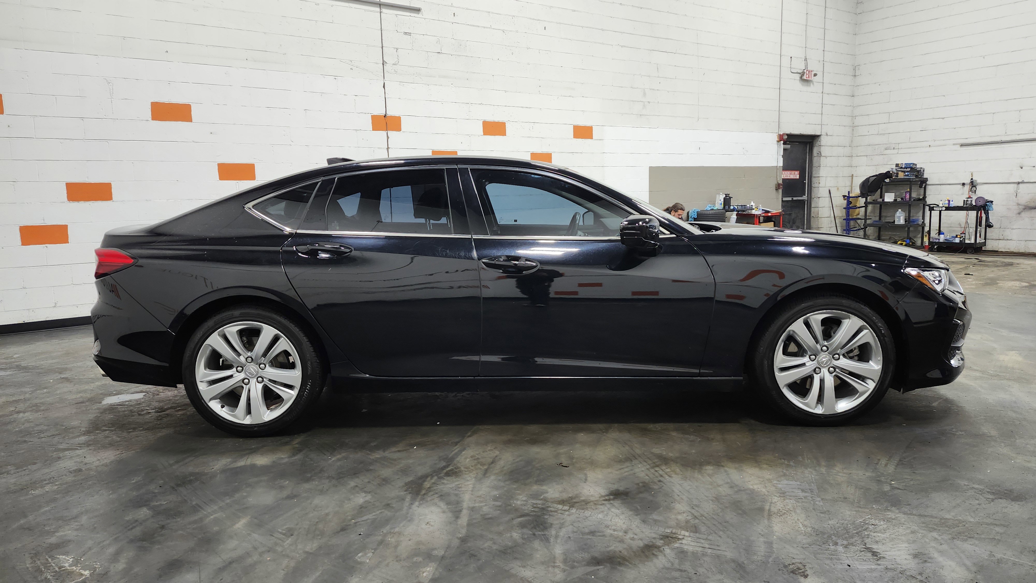 Used 2023 Acura TLX w/ Technology Package image 21