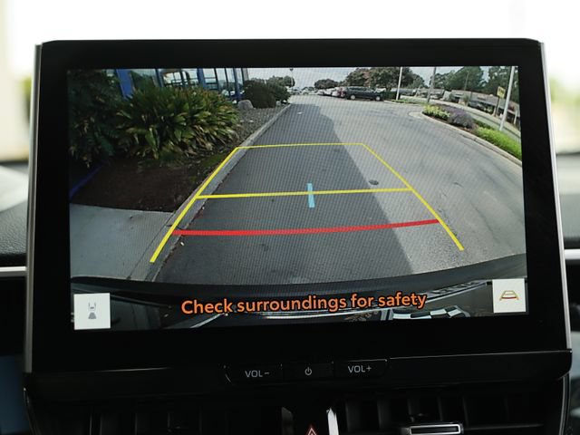 Used 2026 Toyota Corolla Cross XLE FWD image 36