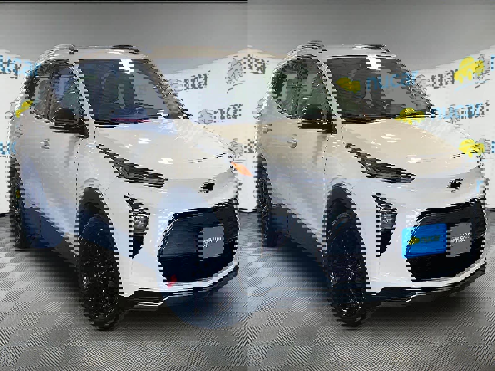 Used 2023 Chevrolet Bolt EUV LT w/ Comfort Package FWD image 1