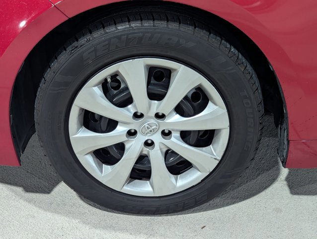 Used 2020 Toyota Corolla LE image 10