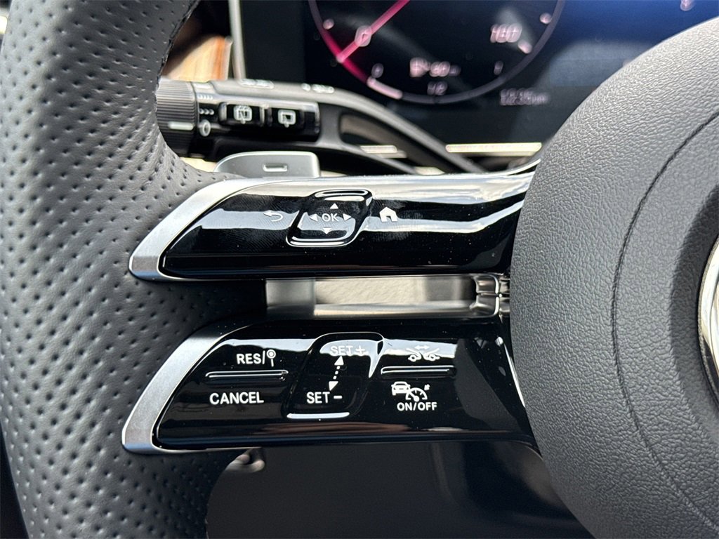 New 2025 Mercedes-Benz GLC 350e 4MATIC image 22