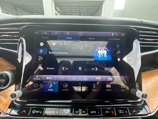 Used 2022 Jeep Grand Wagoneer Series III w/ Rear Seat Video Group 1 AWD/4WD image 19