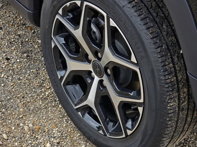 Used 2025 Jeep Compass Limited AWD/4WD image 9